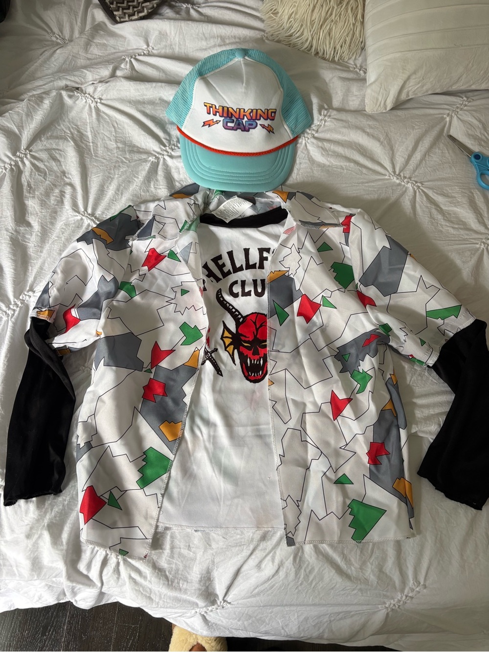 Stranger Things Dustin Costume with Cap like new size XL 14-16 kids